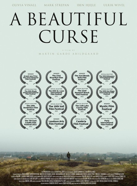 Красивое проклятие / A Beautiful Curse (2021/WEB-DL/WEB-DLRip)
