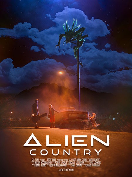 Деревенские против пришельцев / Alien Country (2024/WEB-DL/WEB-DLRip)